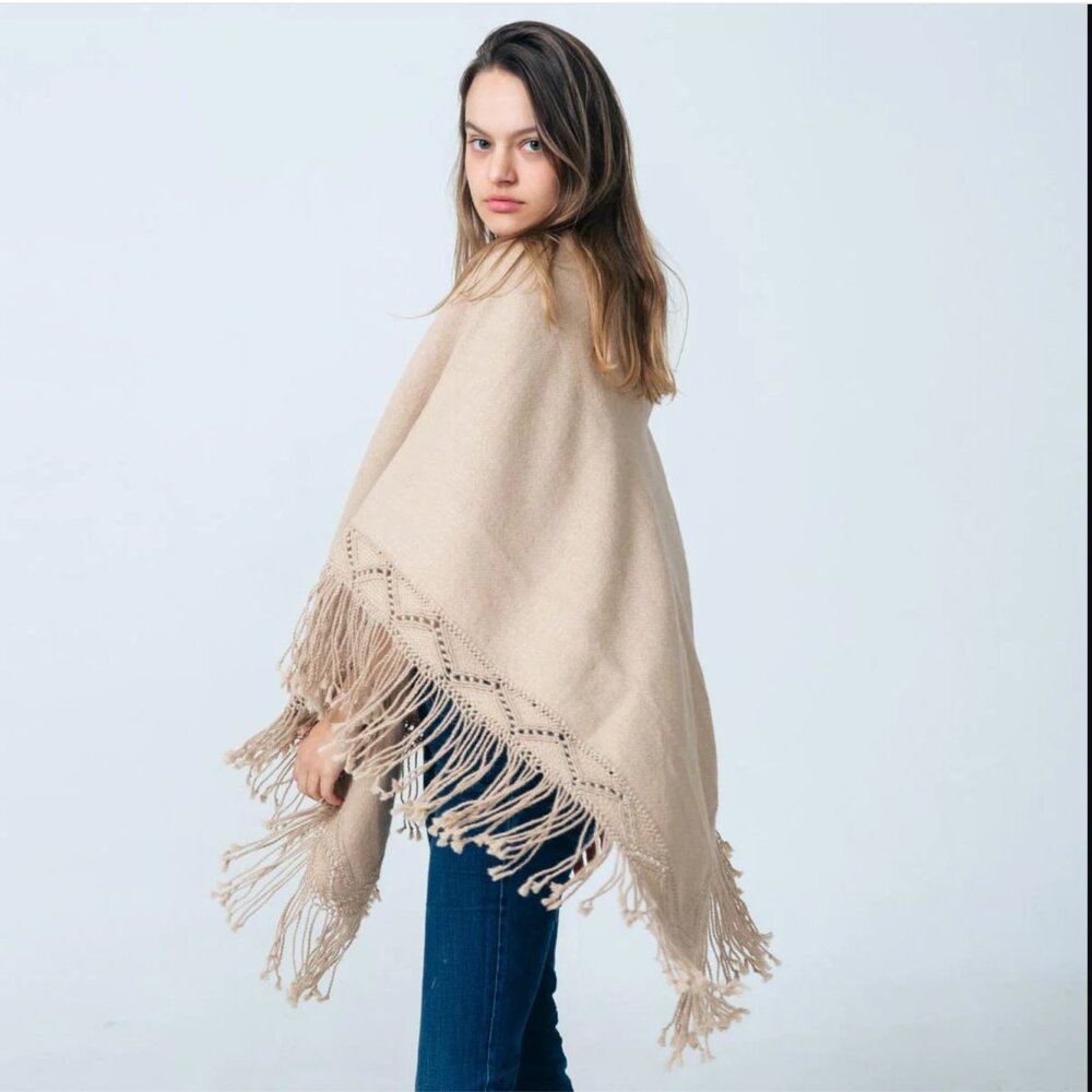 Suzani World Designs 100% Baby Alpaca Asymmetrical Macramé Poncho Boho Bohemian
